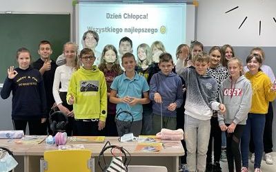 Święto chłopców w klasach. (16)