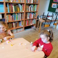 Różne akcje związane z miesiącem bibliotek szkolnych (5)