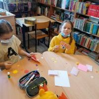 Różne akcje związane z miesiącem bibliotek szkolnych (6)