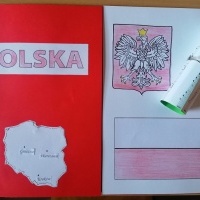 Prace uczniów w konkursie „Lapbook patriotyczny” (13)