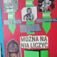 Prace uczniów w konkursie „Lapbook patriotyczny” (14)