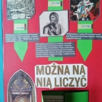 Prace uczniów w konkursie „Lapbook patriotyczny” (17)