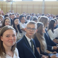 Uroczyste pożegnanie absolwentów szkoły. (16)