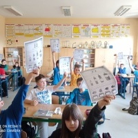 Uczniowie w czasie zajęć związanych z Dniem Wody. (12)