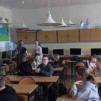 Uczniowie podczas warsztatów z pedagogiem specjalnym (6)