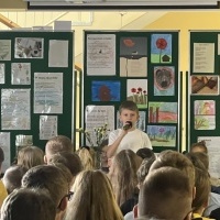 Szkolny Dzień Poezji- występy uczniów i nauczycieli (6)