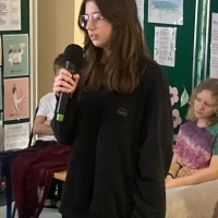 Szkolny Dzień Poezji- występy uczniów i nauczycieli (15)