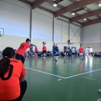 Uczniowie w czasie rywalizacji sportowej w ramach Dnia Dziecka. (9)