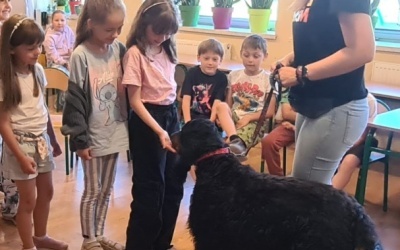 Zajęcia edukacyjne z elementami dogoterapii (5)