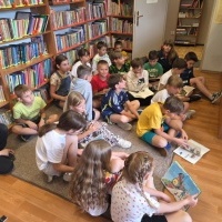 Wizyta uczniów w filii nr 2 Gminnej Biblioteki Publicznej  (6)